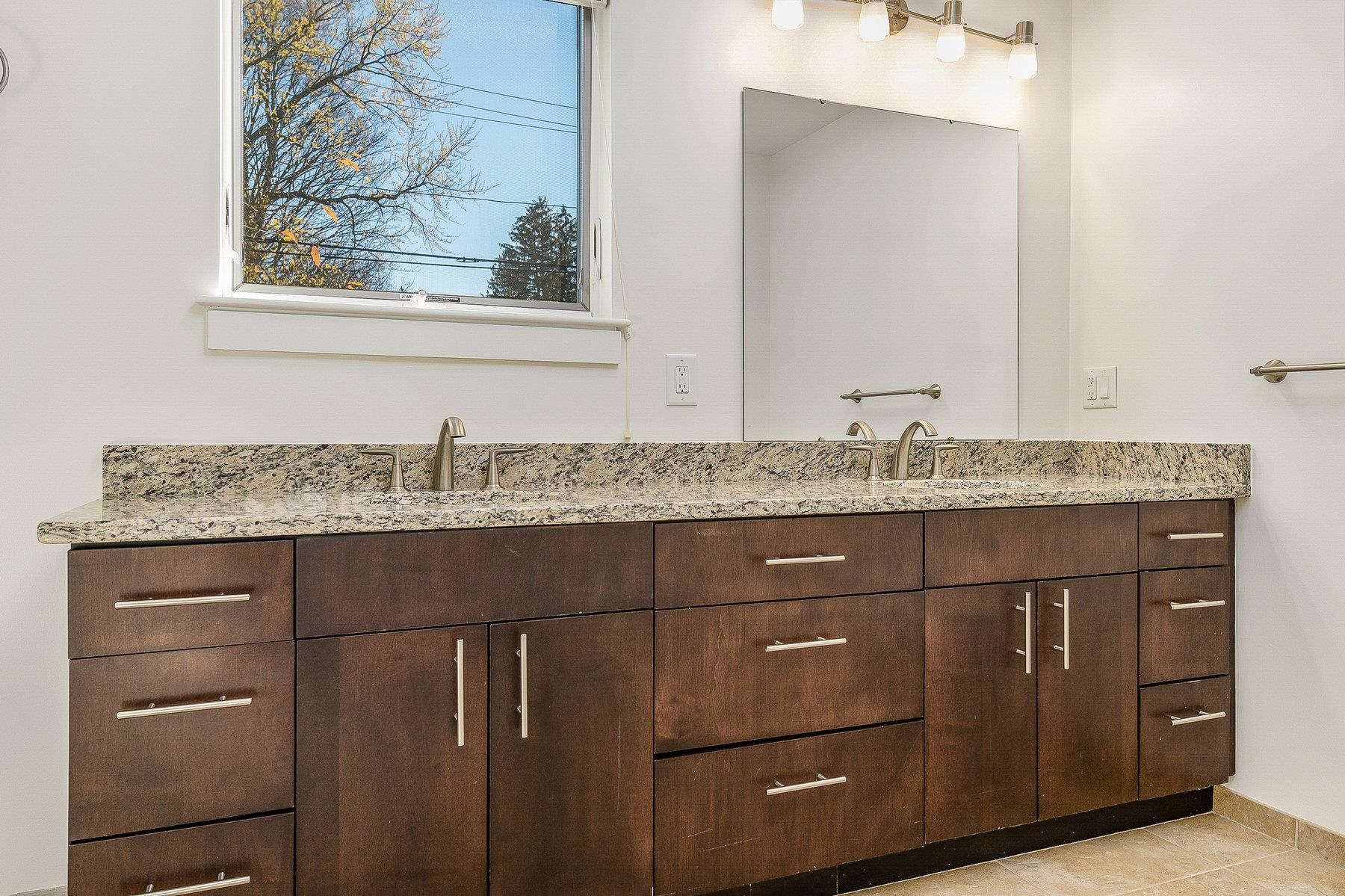 677 Dennett Street Unit: 1