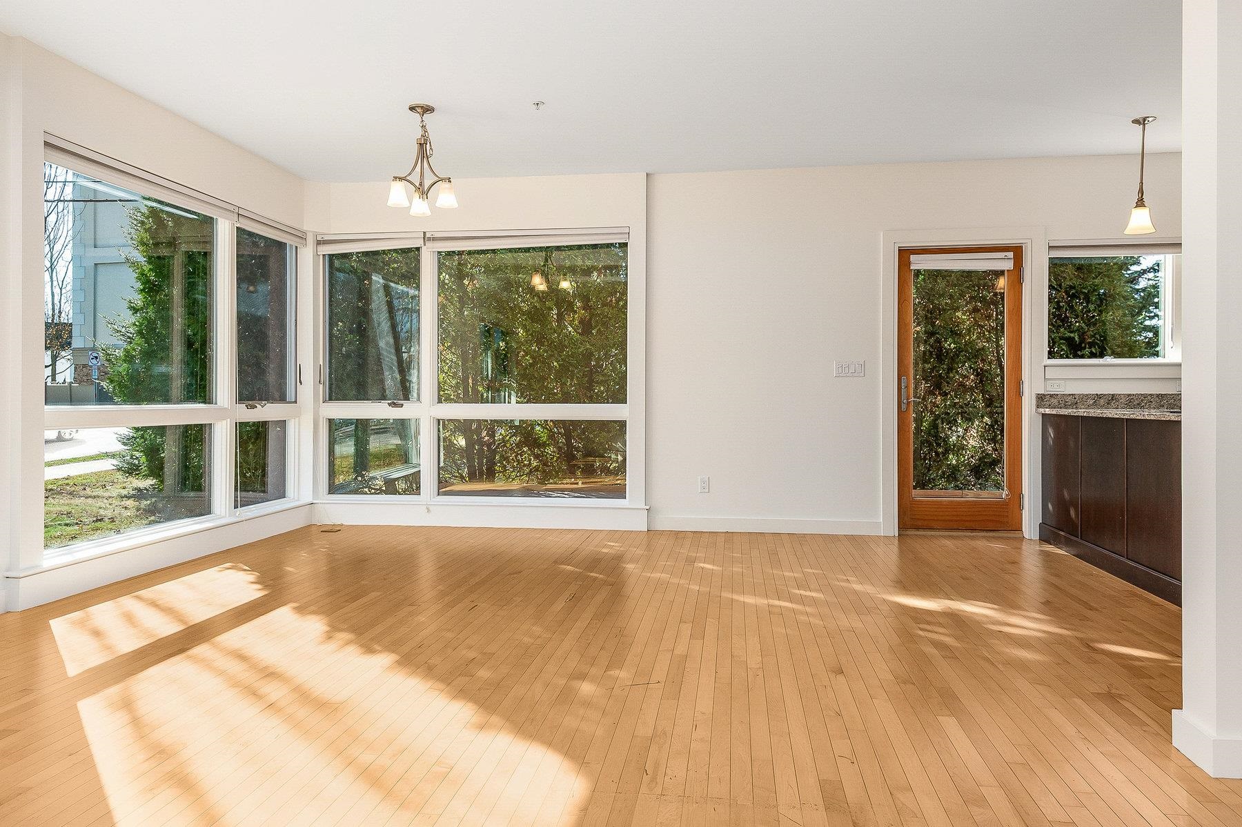 677 Dennett Street Unit: 1