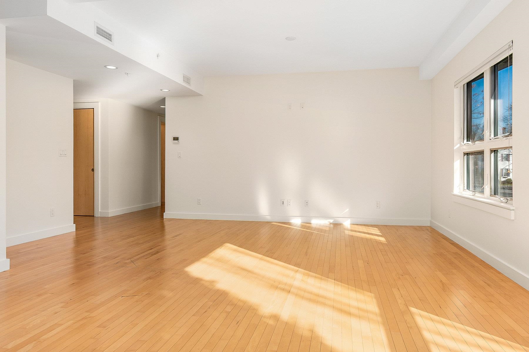 677 Dennett Street Unit: 1