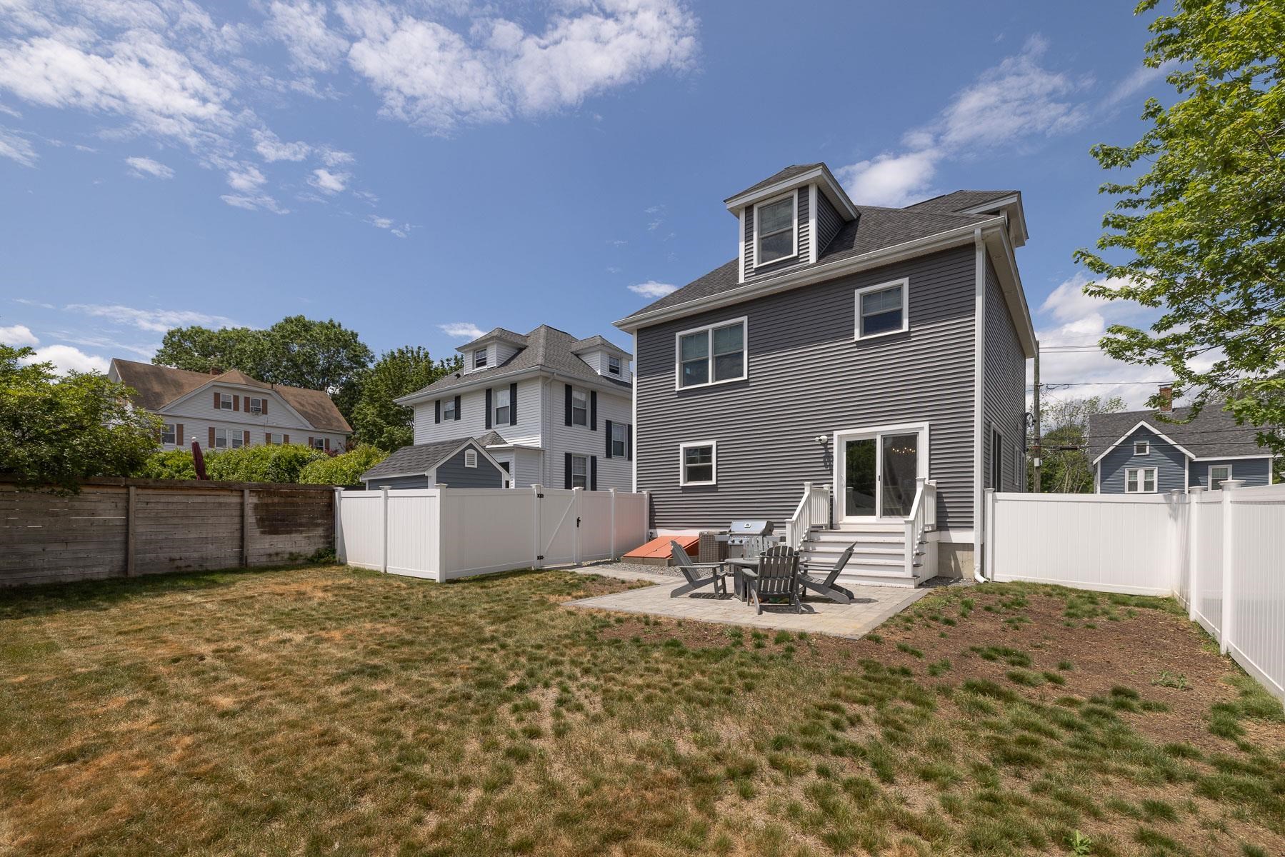 1230 Islington Street