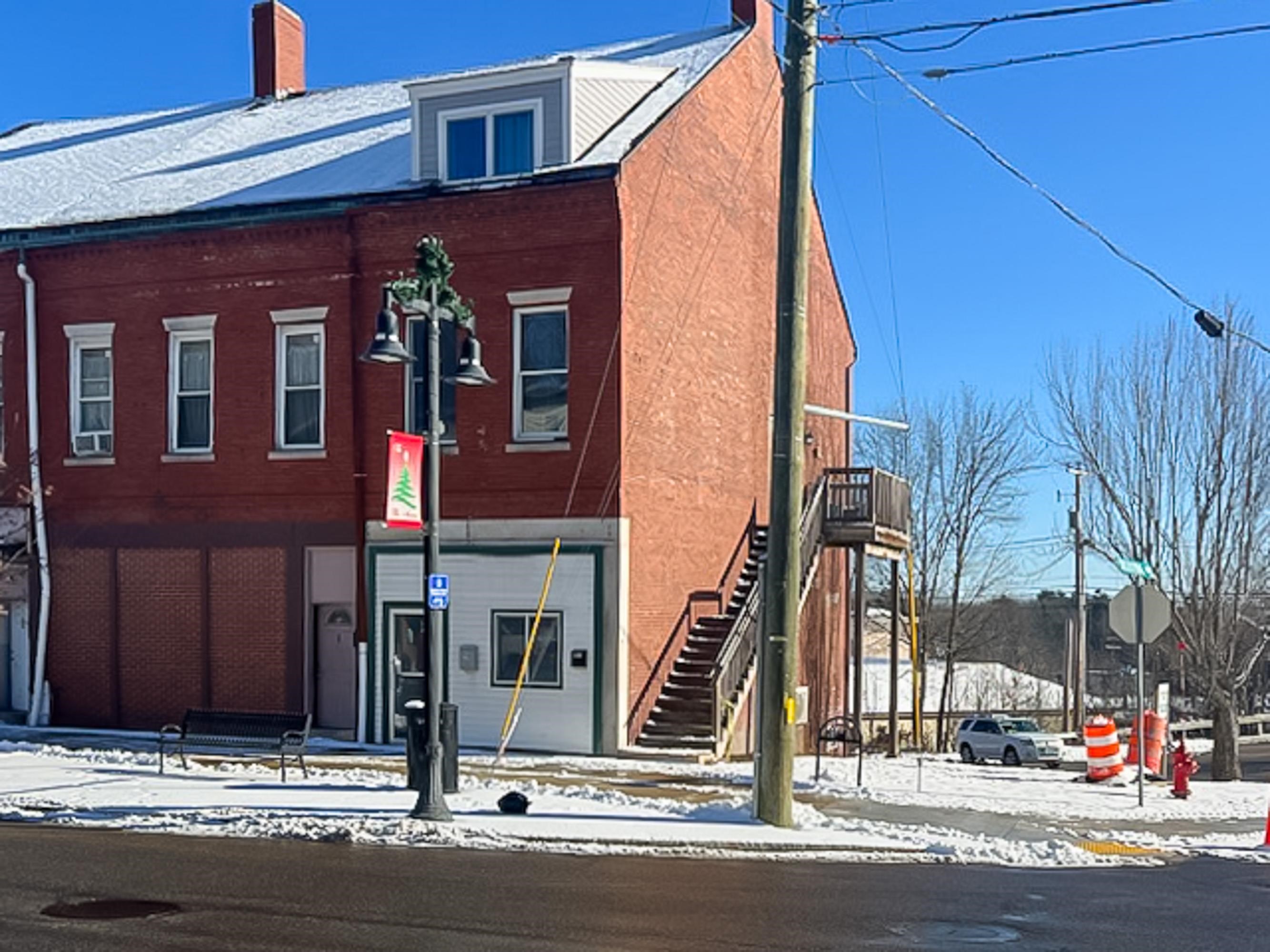 90B High Street