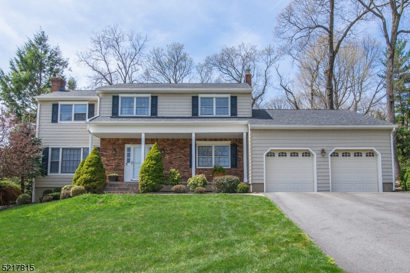 15 ASH LN