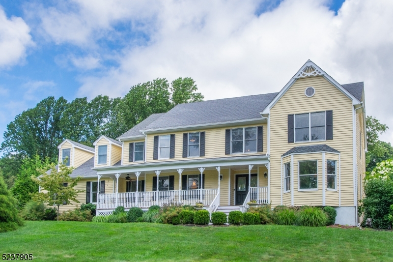 22 ALDEBARAN DR