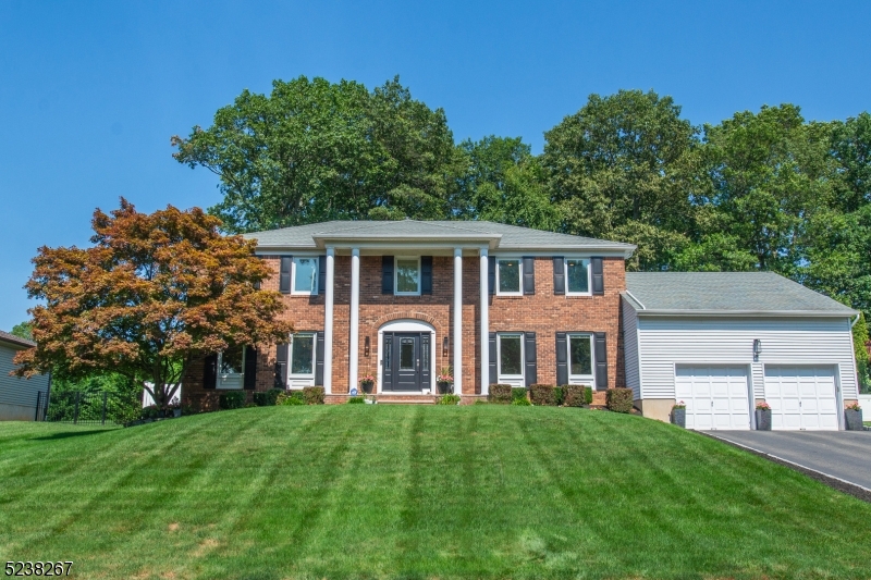 20 LENOX RD