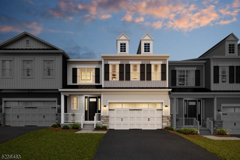 8 Hillandale Dr 703