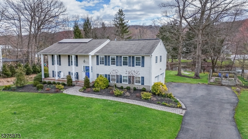24 BEAVER DAM RD