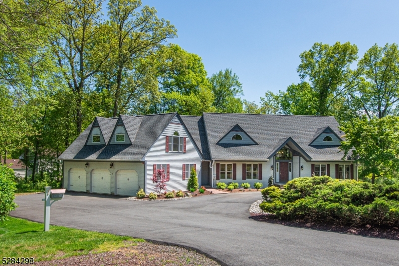 7 BURNET RD
