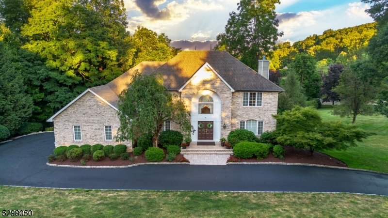31 Barbara Dr
