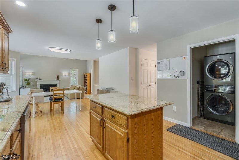 7 Schindler Dr