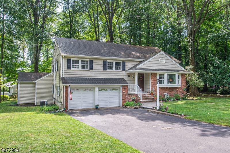 17 GROVE AVE