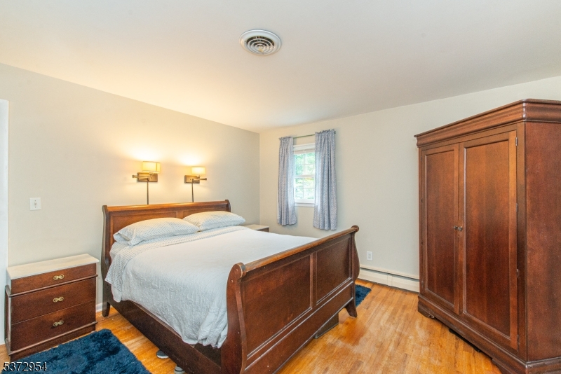 17 GROVE AVE