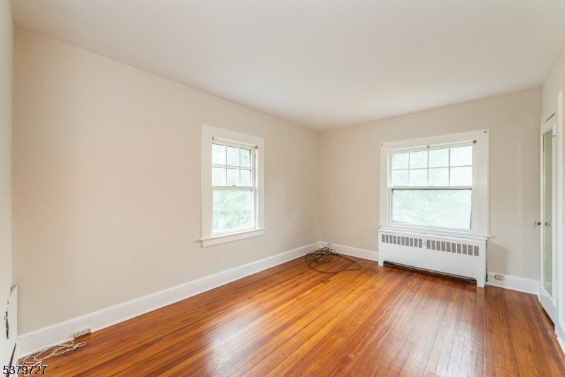 50 FRANKLIN PL