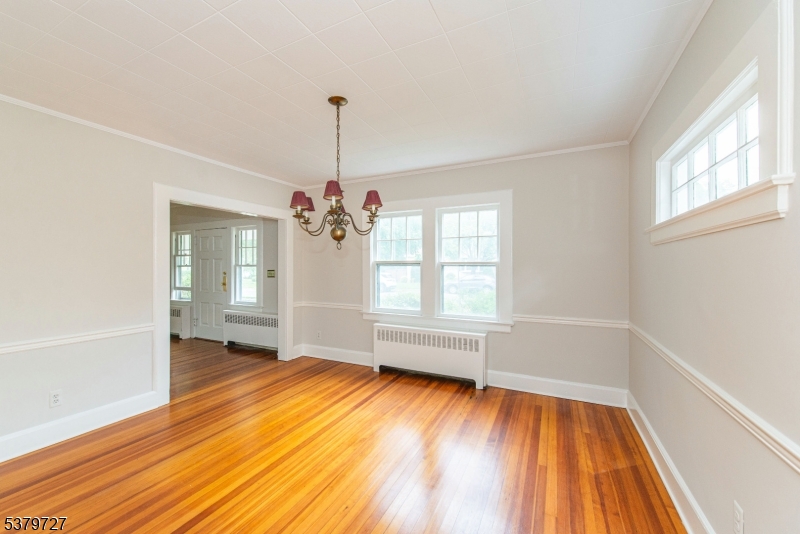50 FRANKLIN PL