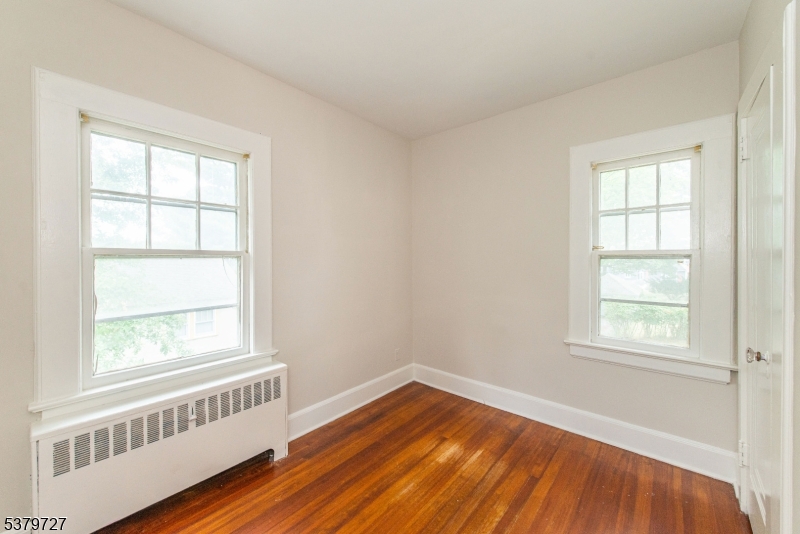 50 FRANKLIN PL
