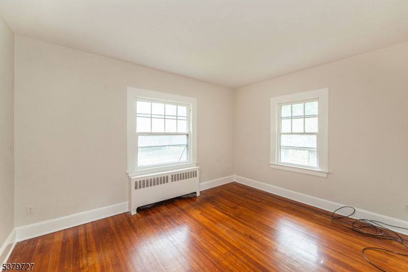 50 FRANKLIN PL