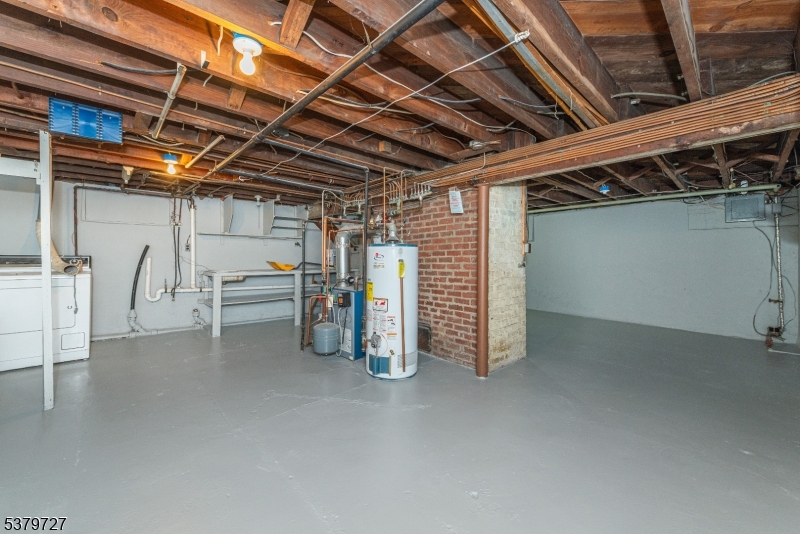 50 FRANKLIN PL