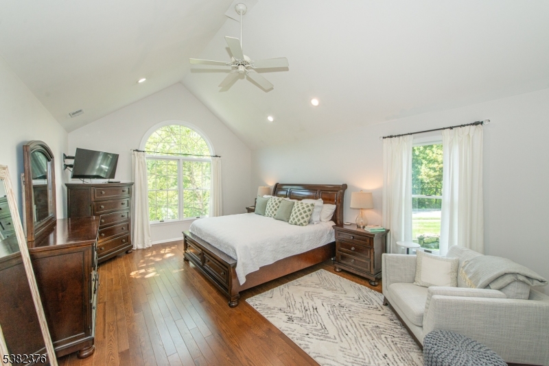 2 Wexford Ct
