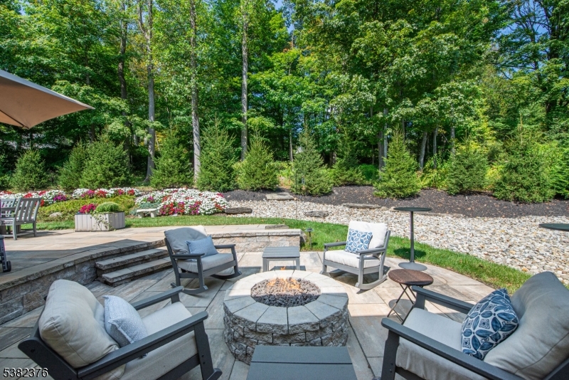 2 Wexford Ct