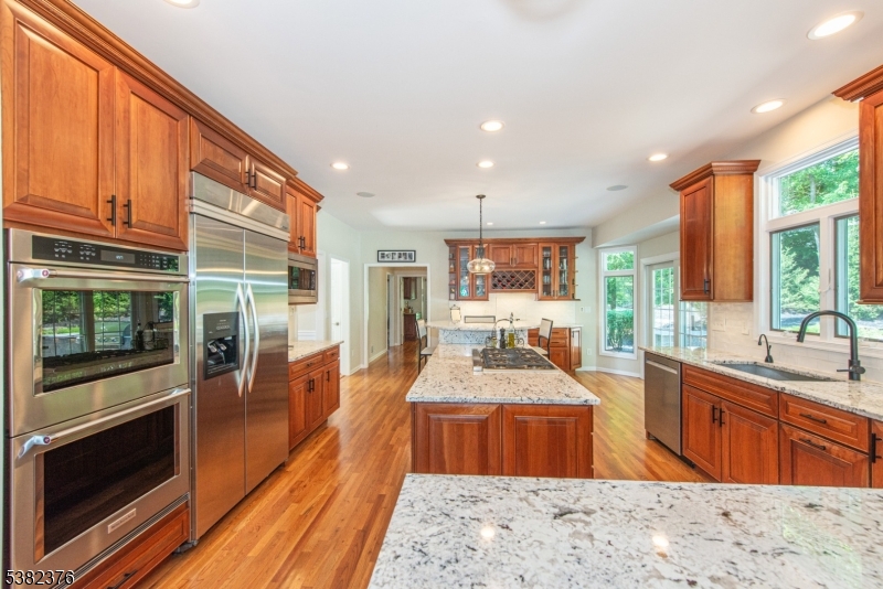 2 Wexford Ct