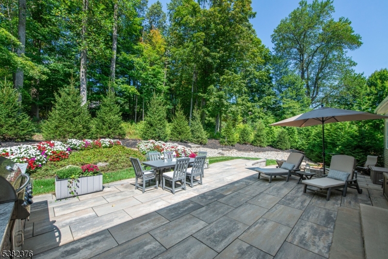 2 Wexford Ct