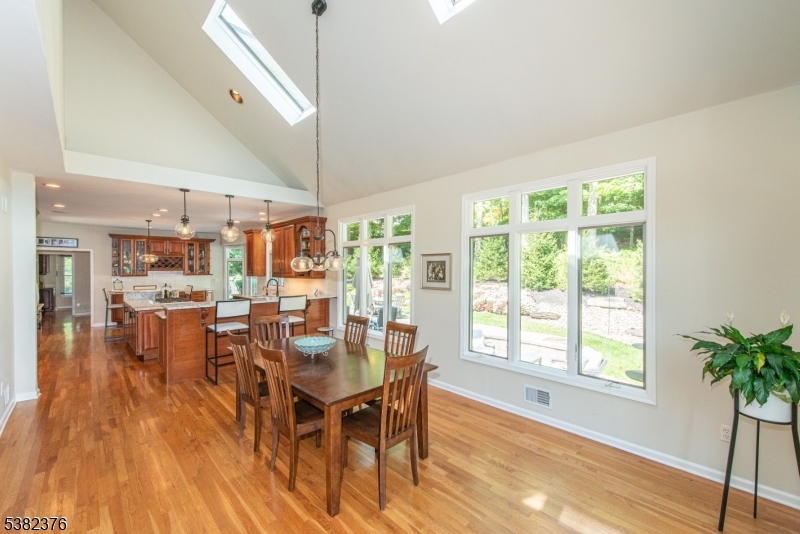 2 Wexford Ct