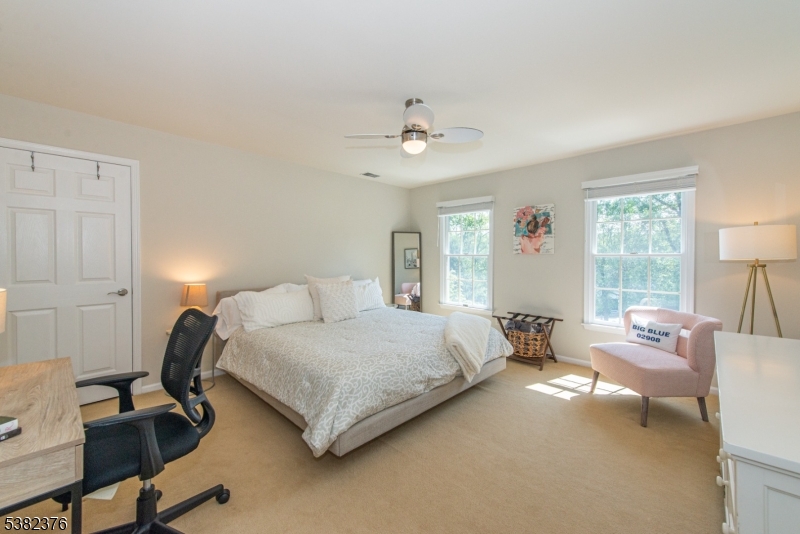 2 Wexford Ct