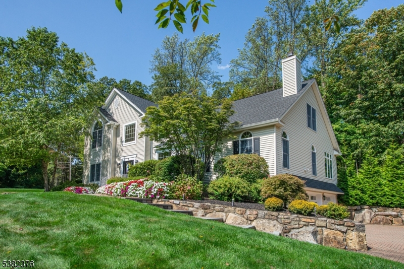 2 Wexford Ct