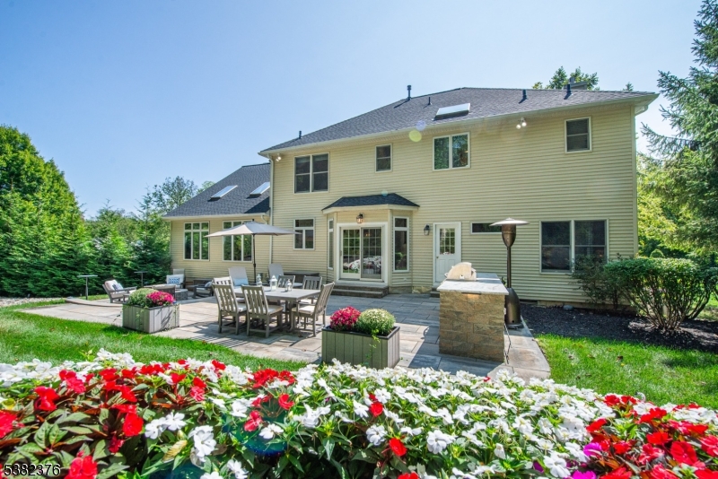 2 Wexford Ct