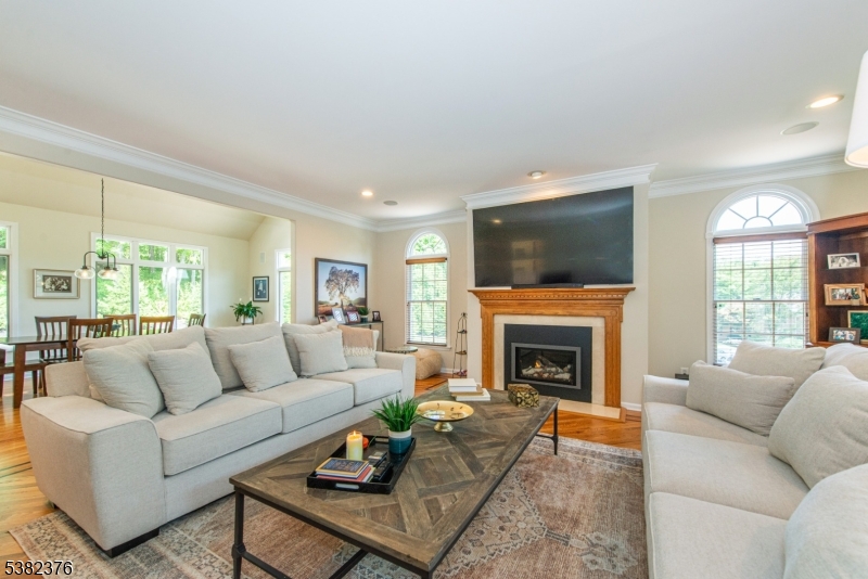 2 Wexford Ct