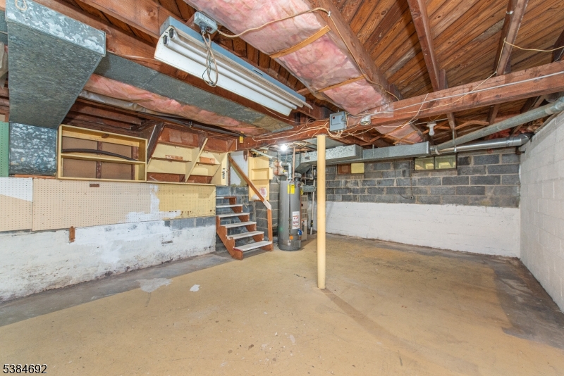 195 PRINCETON AVE