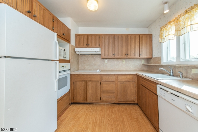 195 PRINCETON AVE