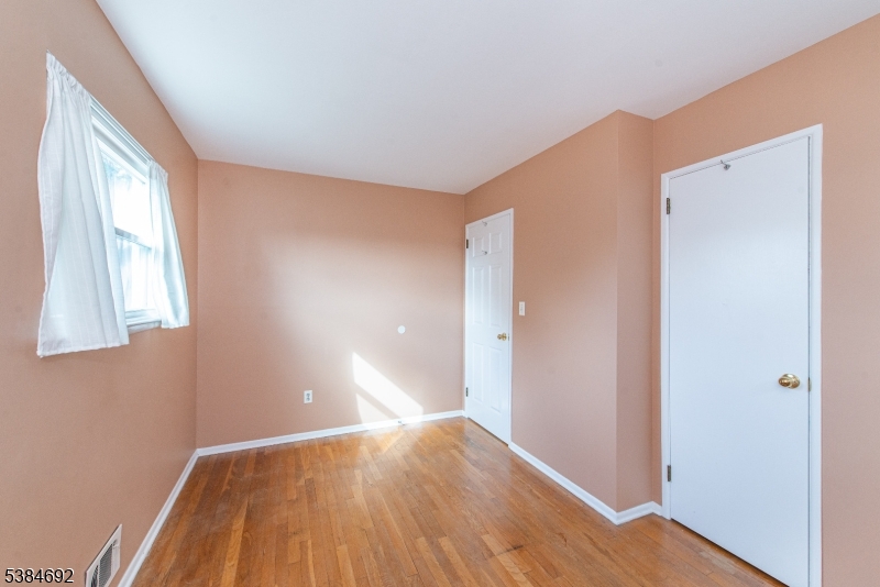 195 PRINCETON AVE