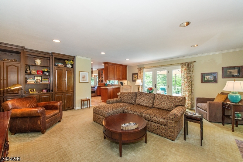 9 ROLLING RIDGE RD
