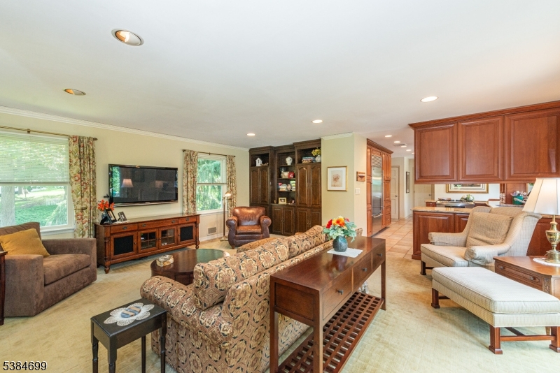 9 ROLLING RIDGE RD