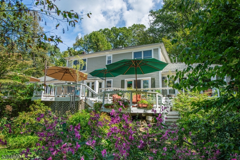 9 ROLLING RIDGE RD