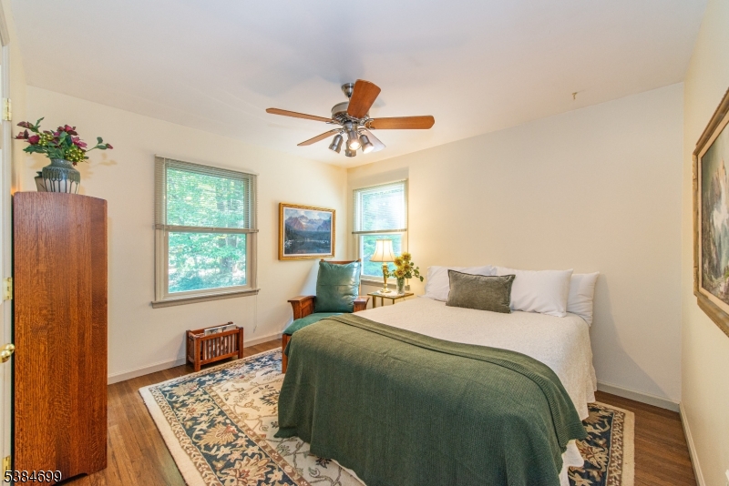 9 ROLLING RIDGE RD