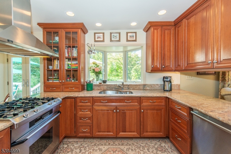 9 ROLLING RIDGE RD