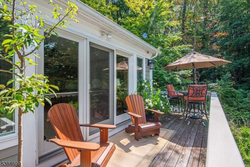 9 ROLLING RIDGE RD