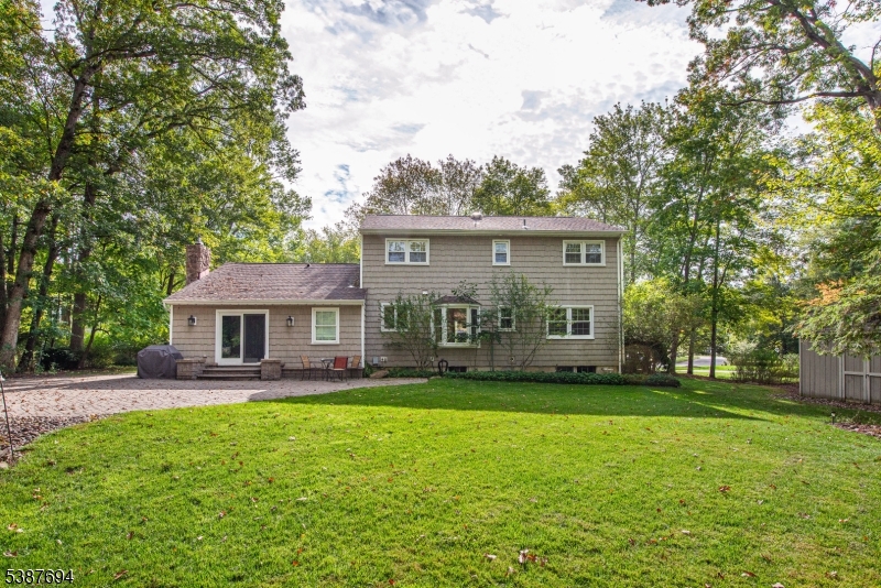 13 HOLLY DR