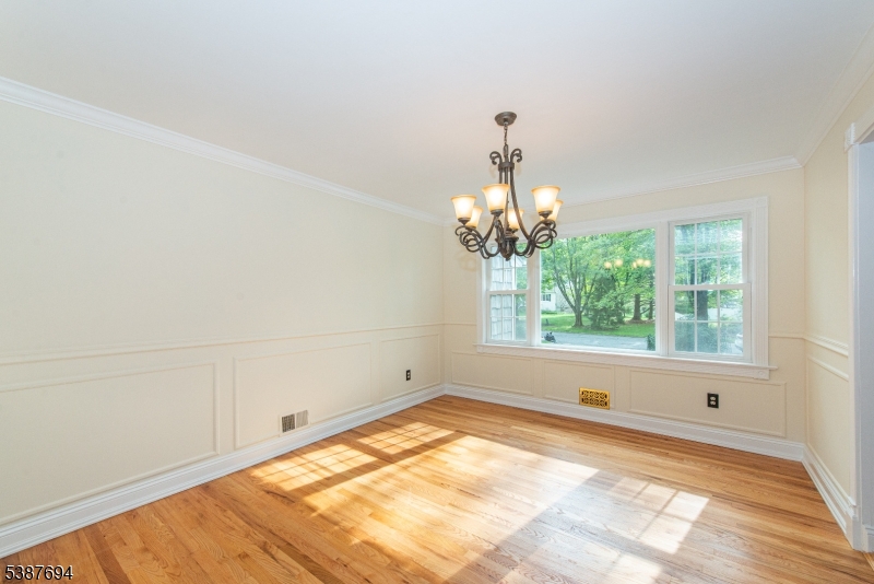 13 HOLLY DR