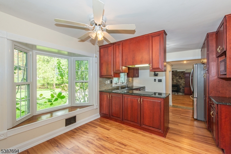 13 HOLLY DR