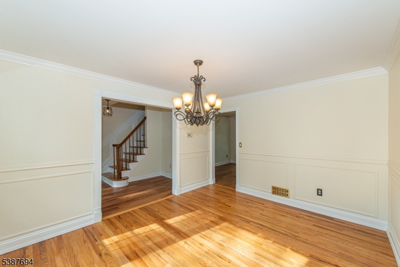 13 HOLLY DR