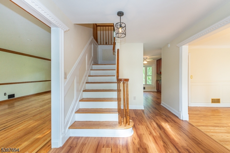 13 HOLLY DR