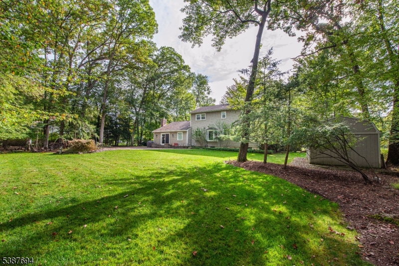13 HOLLY DR