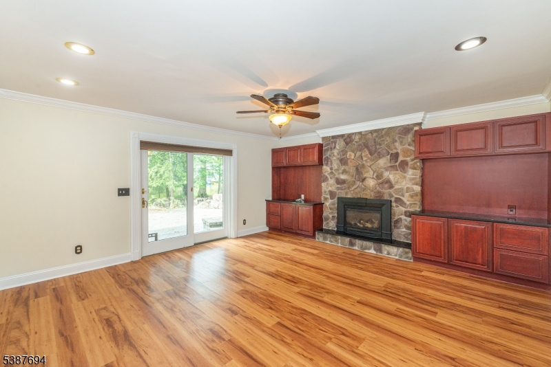 13 HOLLY DR