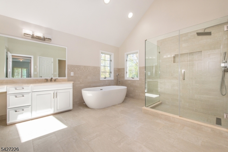 4 BRANDYWINE CT