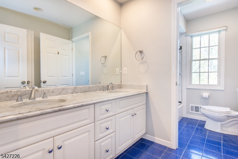 4 BRANDYWINE CT