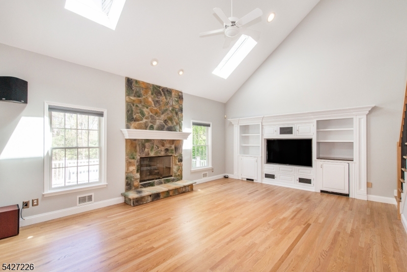 4 BRANDYWINE CT