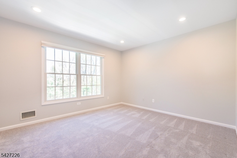 4 BRANDYWINE CT