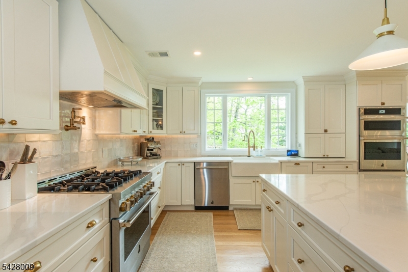 17 WESTOVER TER